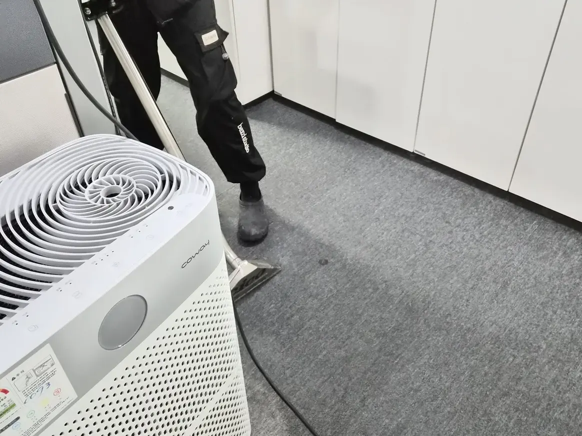 동구 사복동 사업장 로비·복도 카페트 바닥 위생청소 사례 - 행진크린